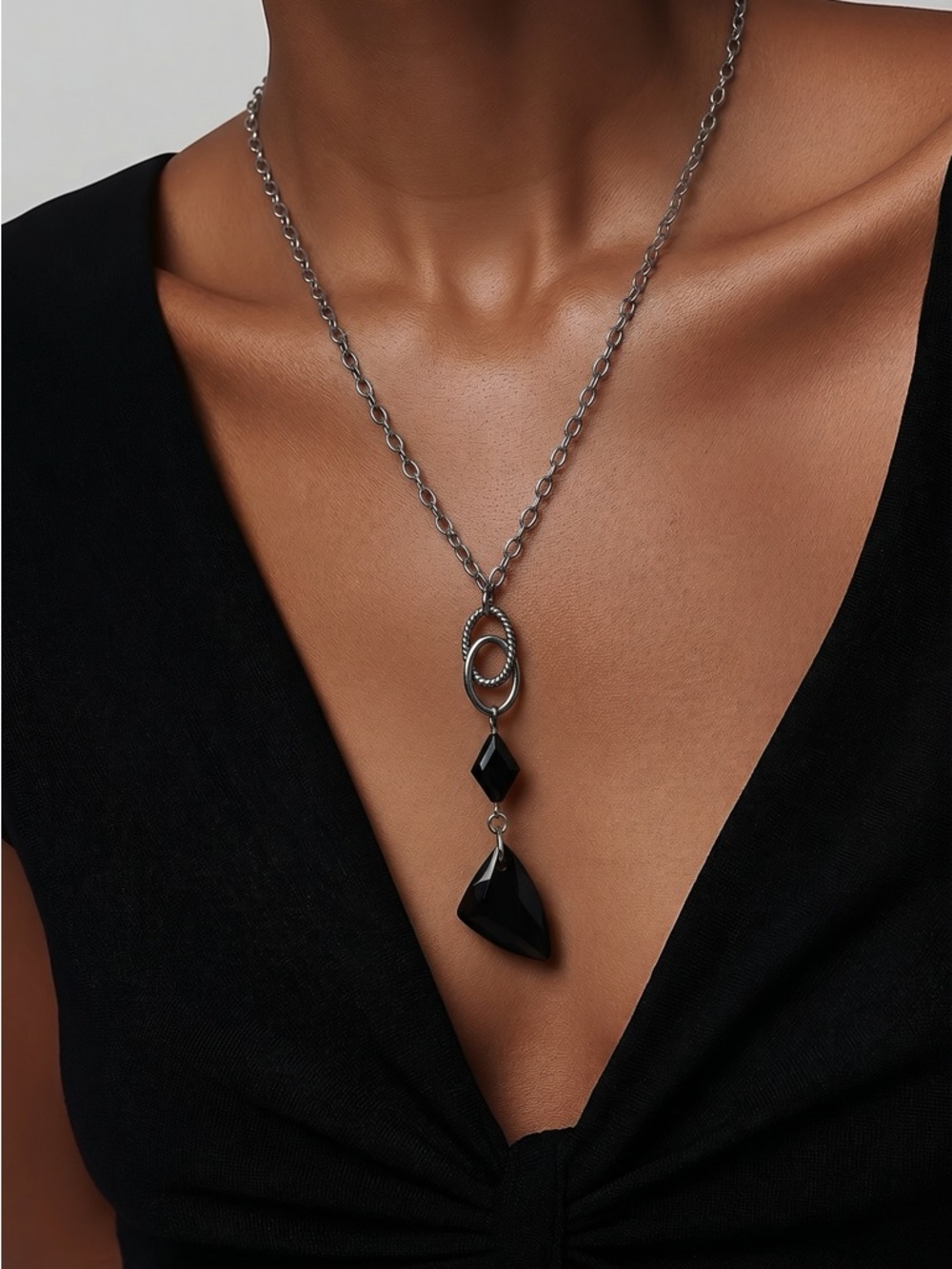 Premier Designs Black Drop Pendant Necklace
